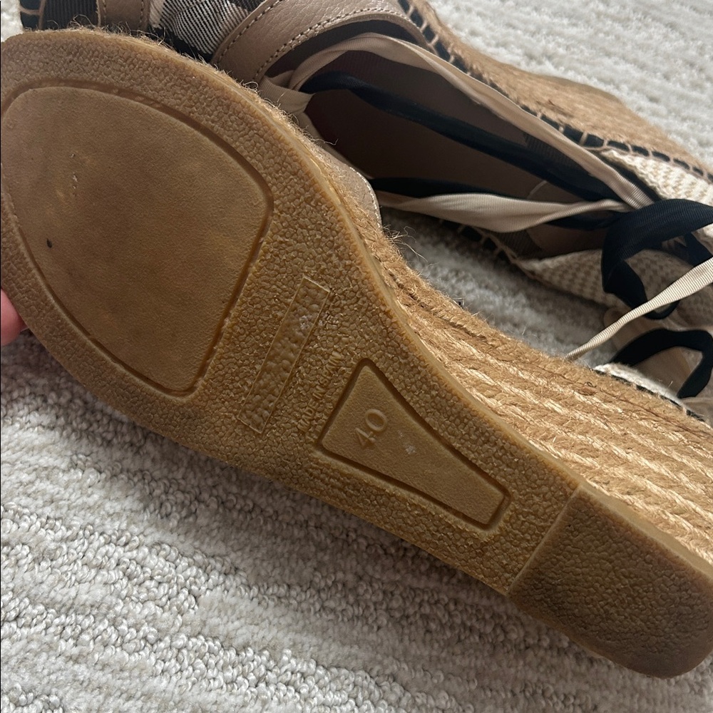Women’s authentic Burberry espadrille - Picture 4 of 7